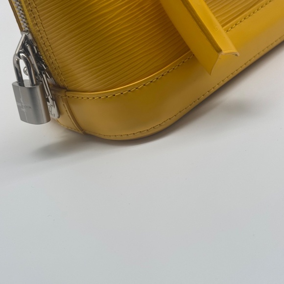 SOLD LOUIS VUITTON ALMA BB (Excellent Condition) - Picture 9 of 17